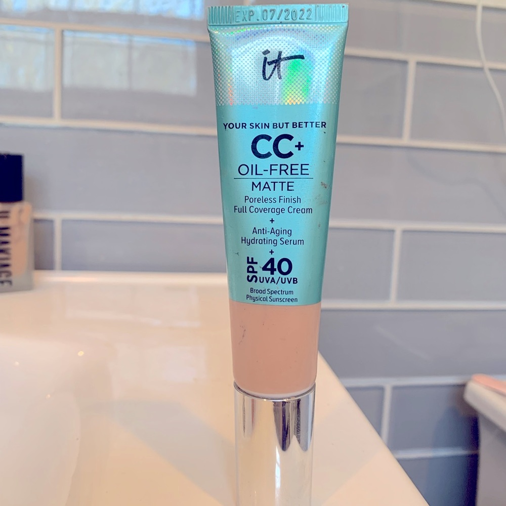 iT Cosmetics CC + Cream Matte Finish Full Size